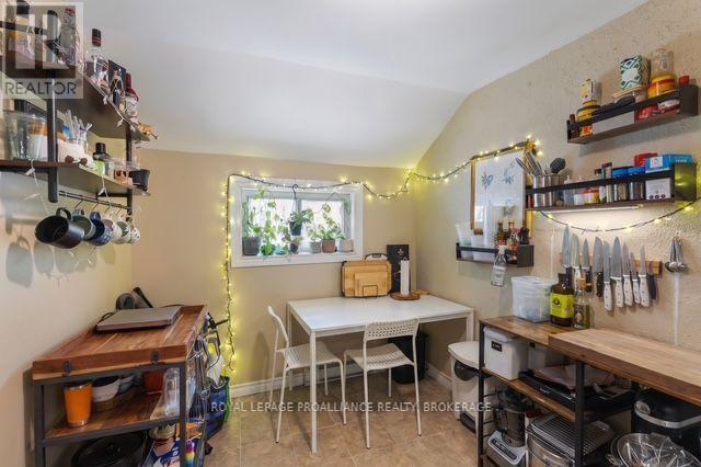 325 JOHNSON STREET - 39