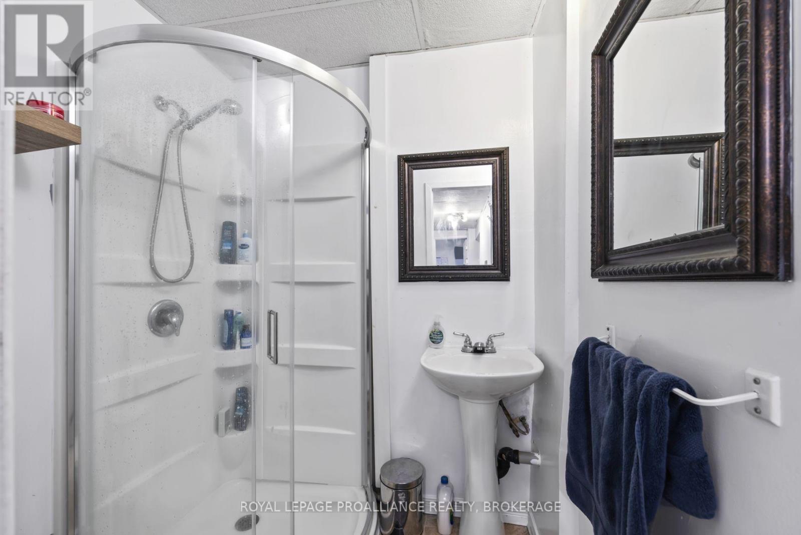 325 JOHNSON STREET - Image 47