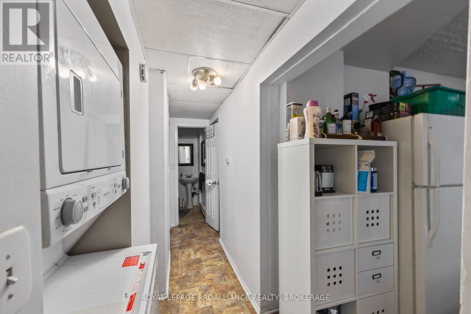 325 JOHNSON STREET - Image 46