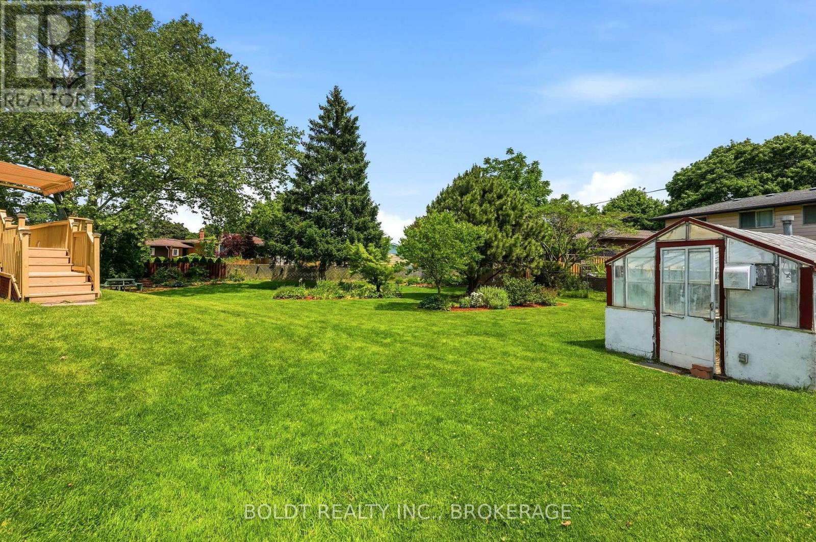 16 GRAMMAR AVENUE - 42