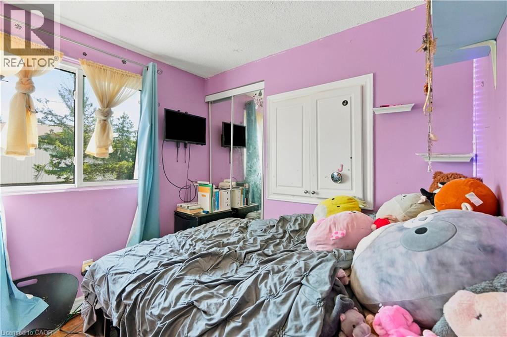 #4 131 ROCKWOOD Avenue - 17