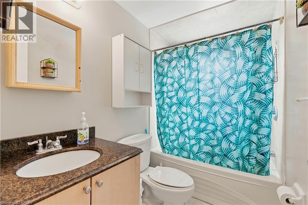 #4 131 ROCKWOOD Avenue - 19