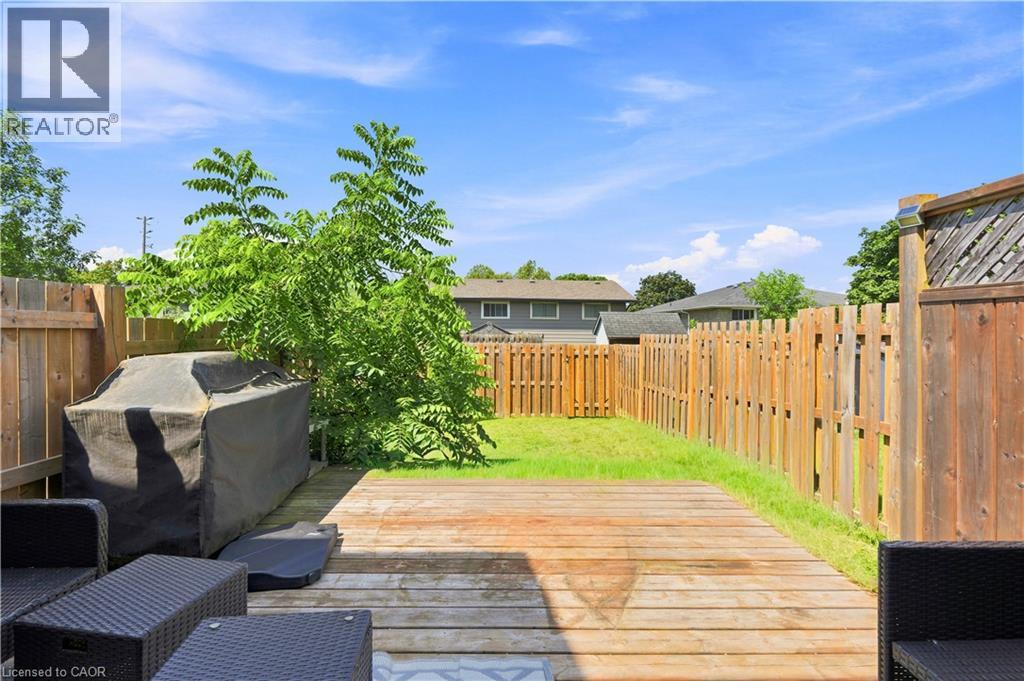#4 131 ROCKWOOD Avenue - 27