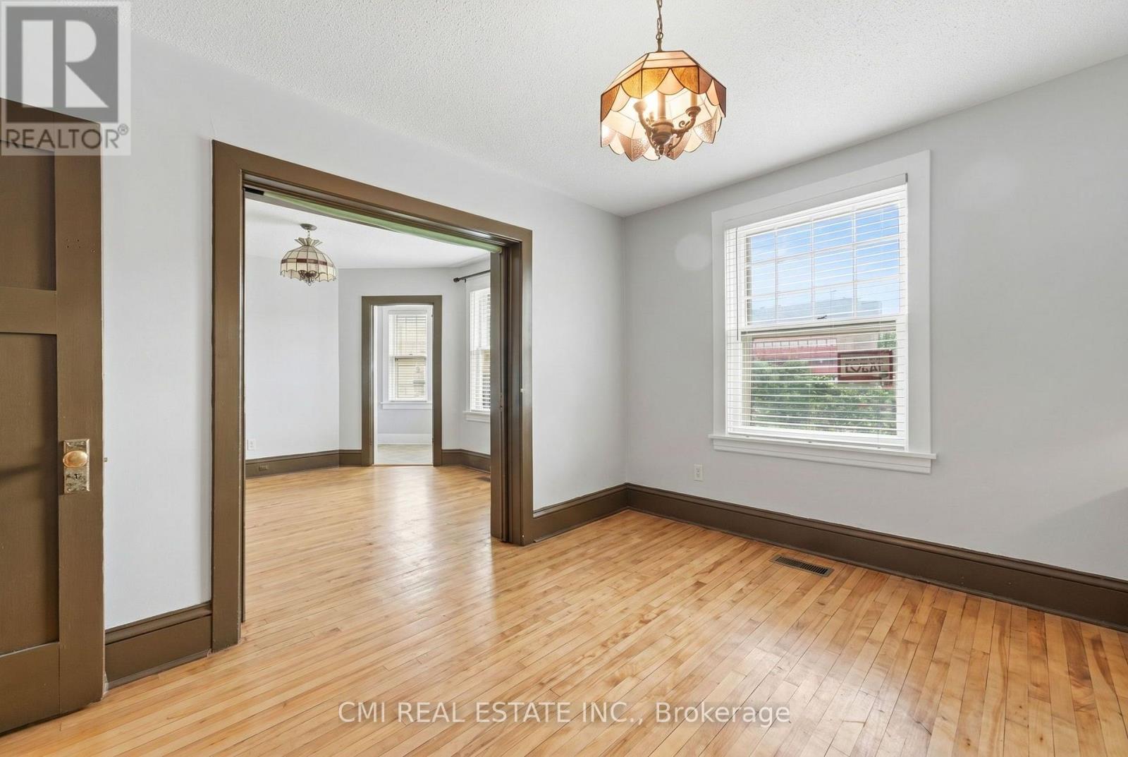 #1 1031 CARLING AVENUE - 11
