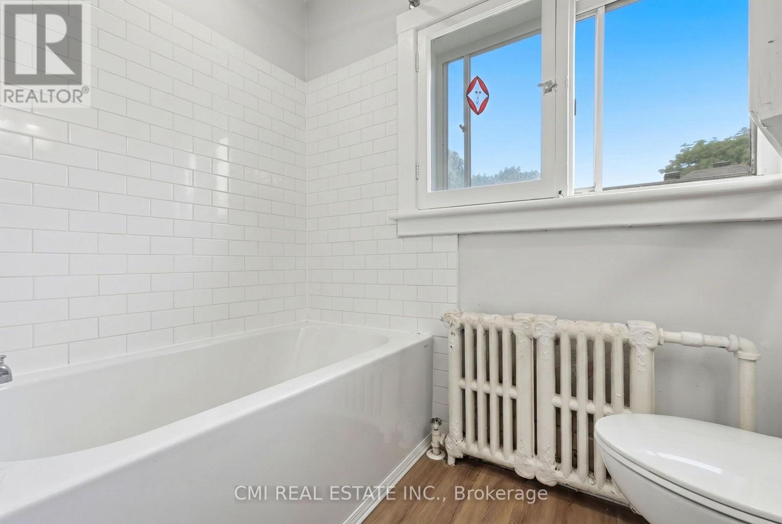 #1 1031 CARLING AVENUE - 21
