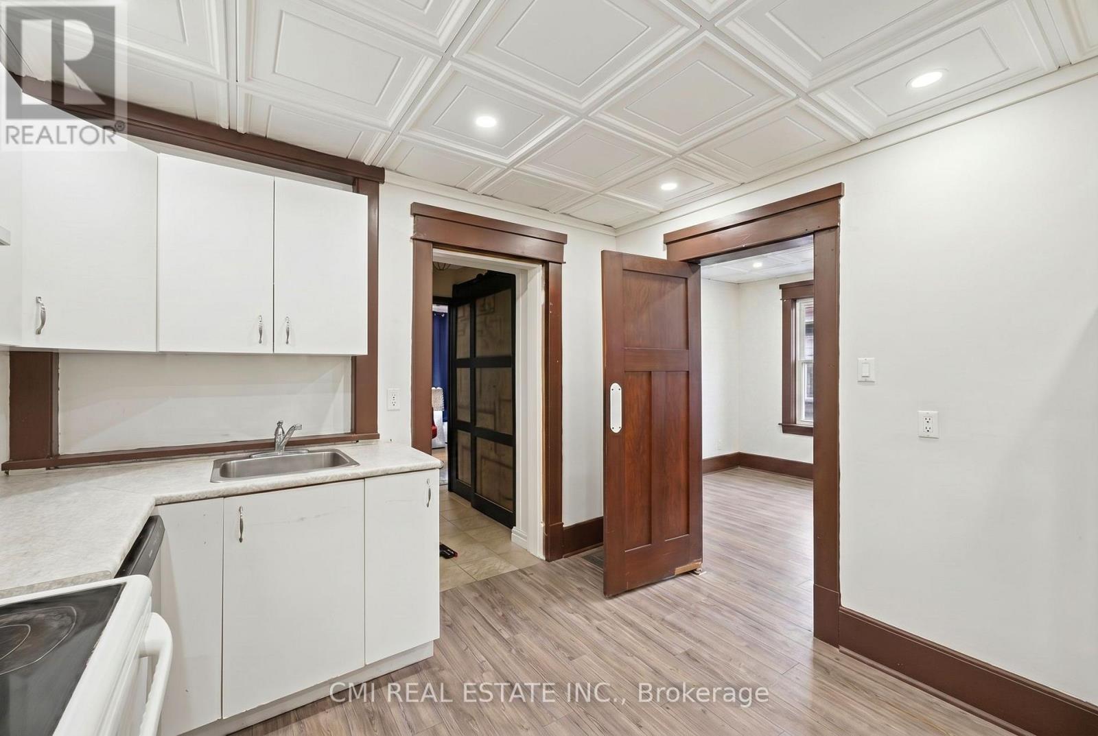 #1 1031 CARLING AVENUE - 26