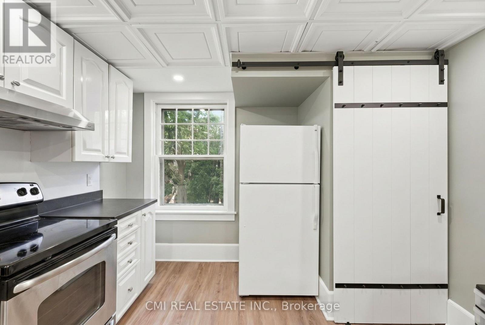 #1 1031 CARLING AVENUE - 32