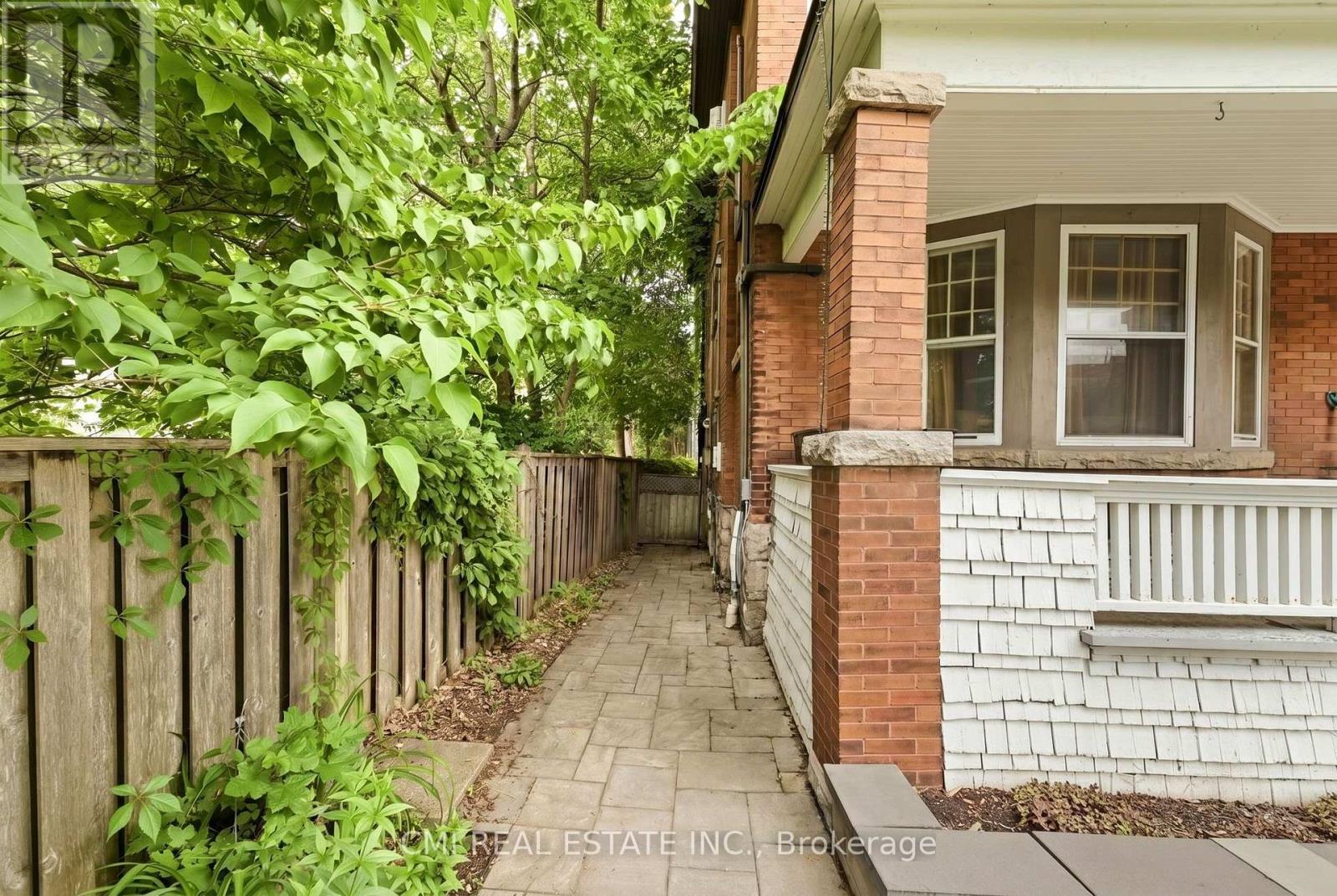 #1 1031 CARLING AVENUE - 4