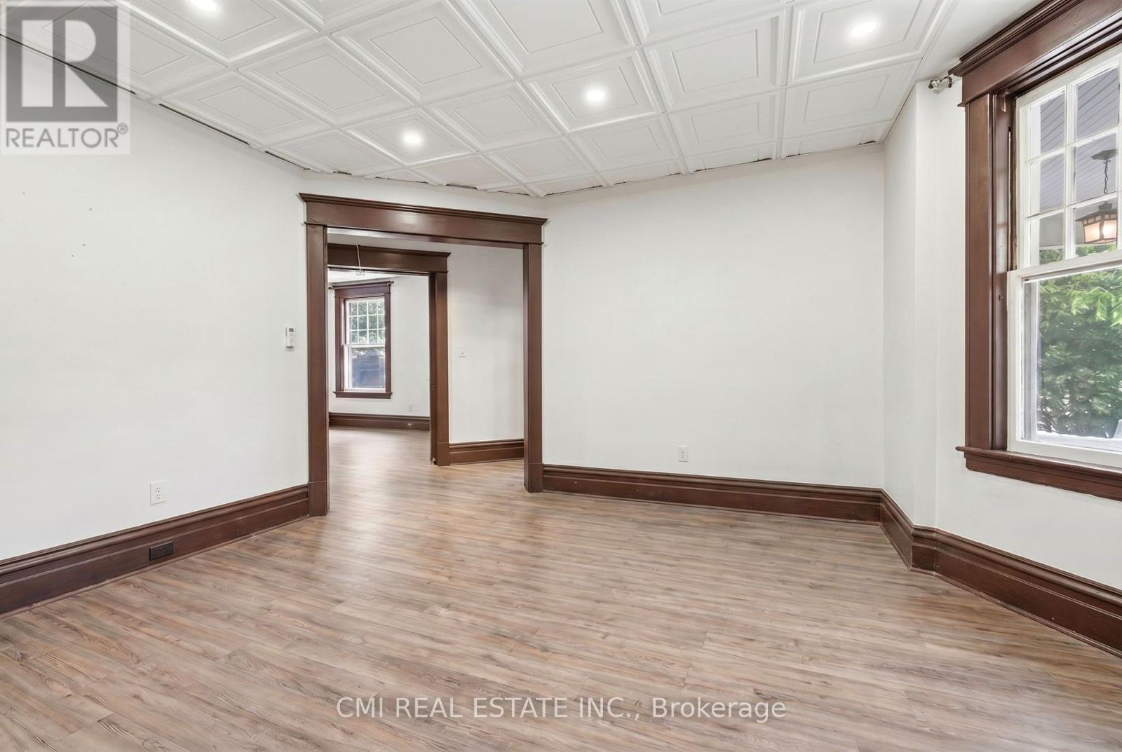 #1 1031 CARLING AVENUE - 43