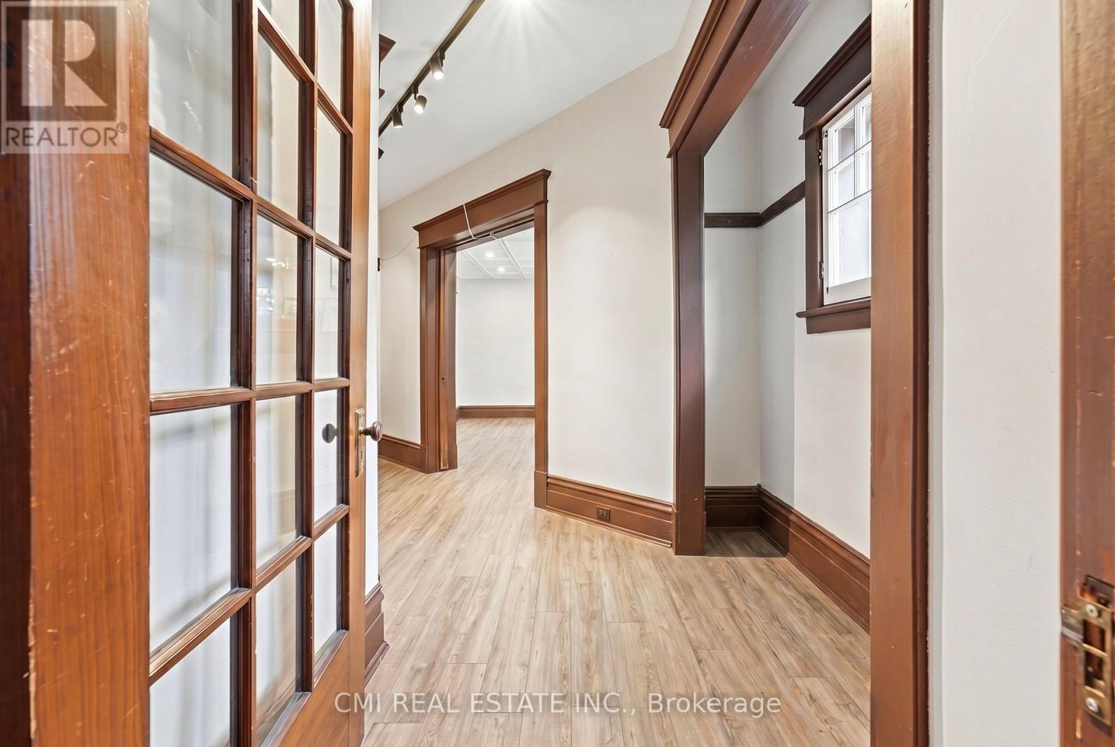 #1 1031 CARLING AVENUE - 7