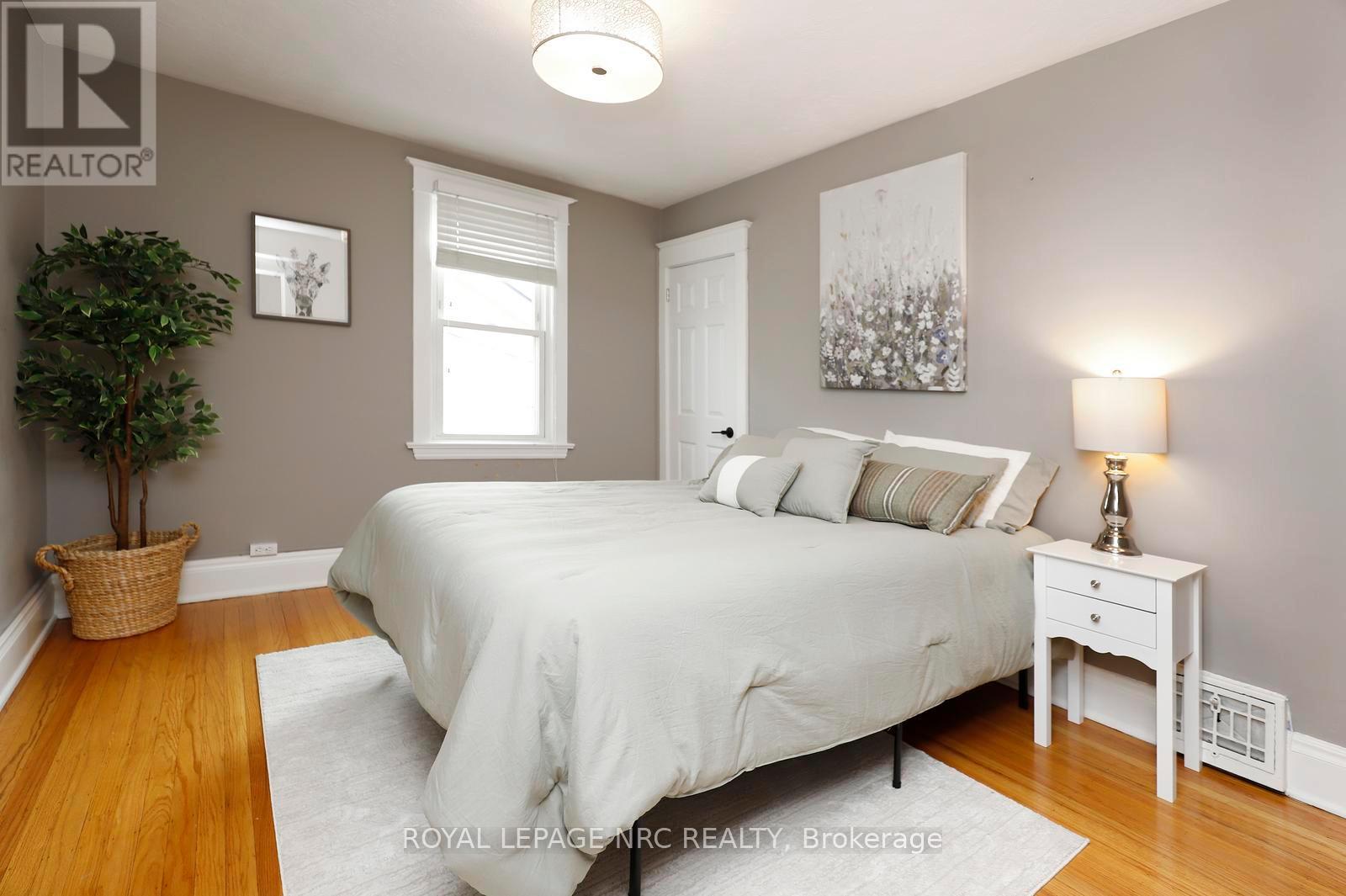 266 LONDON STREET S - Image 26