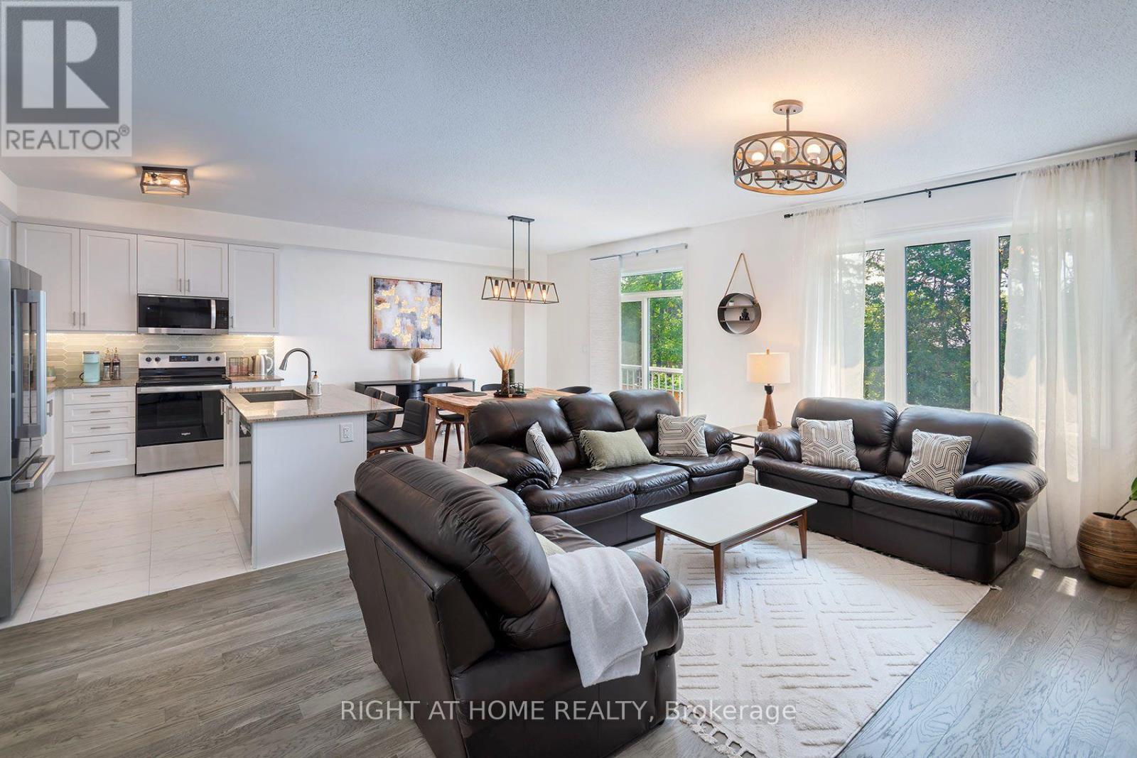 19 HILLCROFT WAY - 11