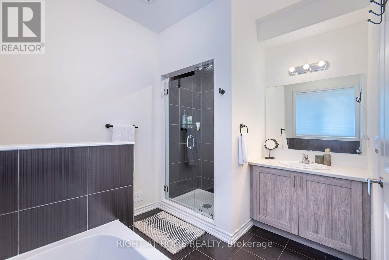 19 HILLCROFT WAY - 19