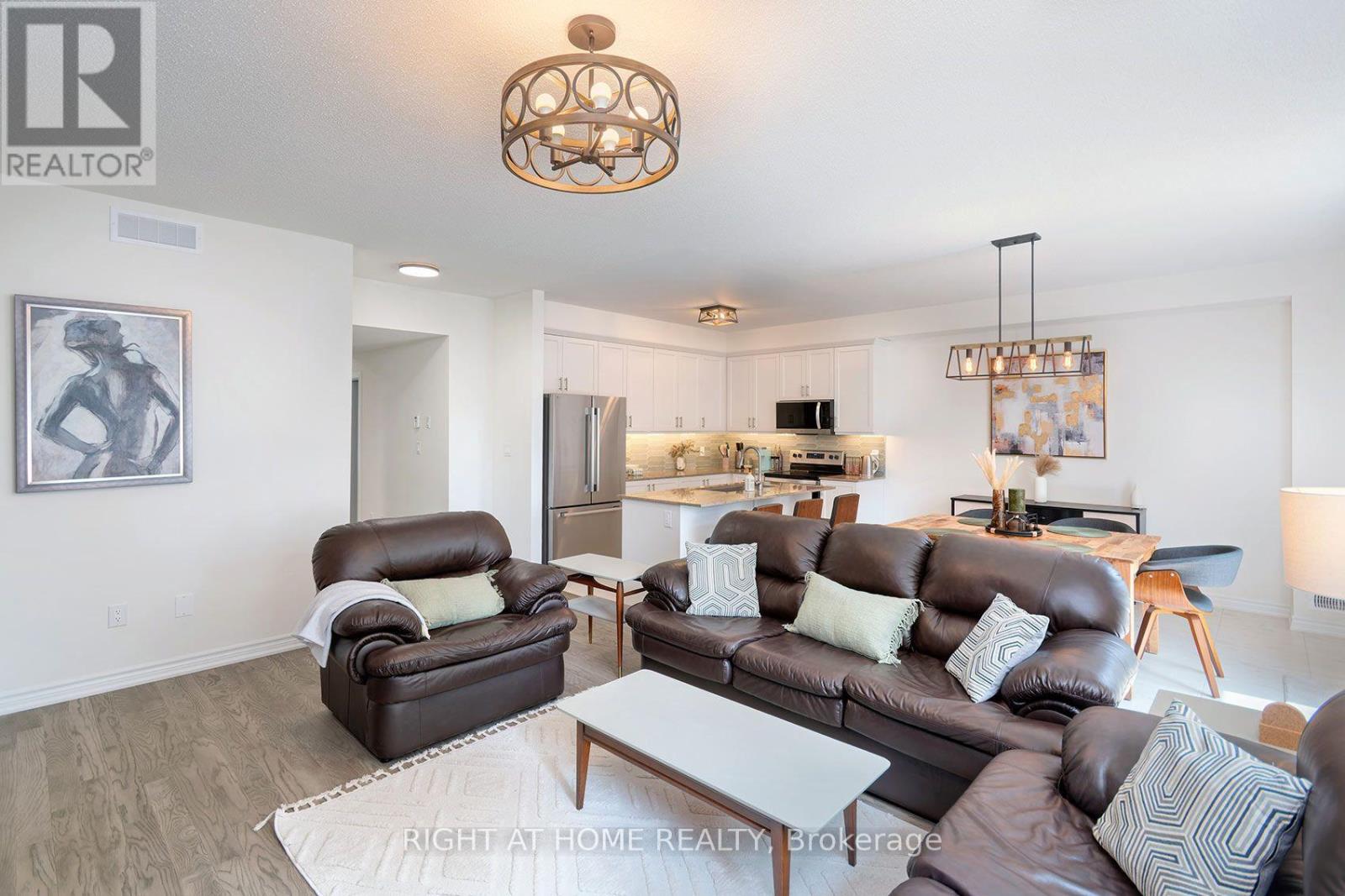 19 HILLCROFT WAY - 9
