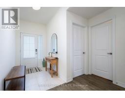 19 Hillcroft Way, Kawartha Lakes, ON K0M1A0 Photo 6