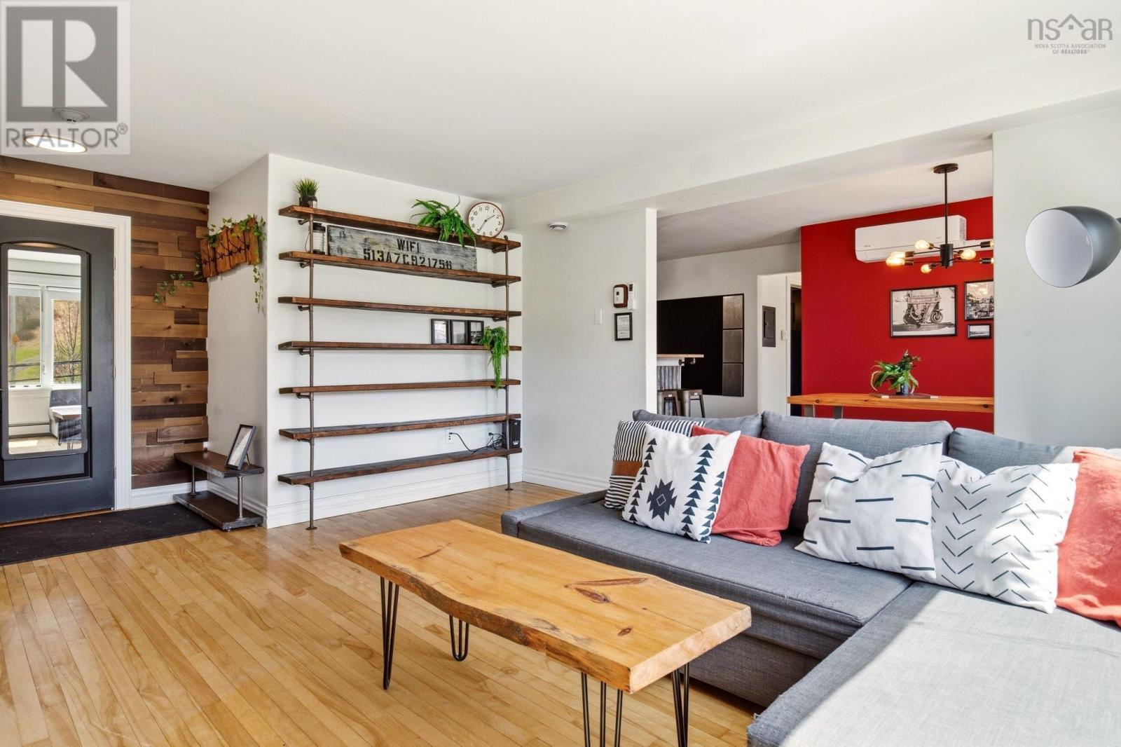 #304 3749 Kencrest Avenue - 6
