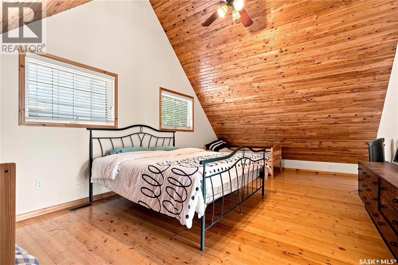 322 Neis DRIVE - 23