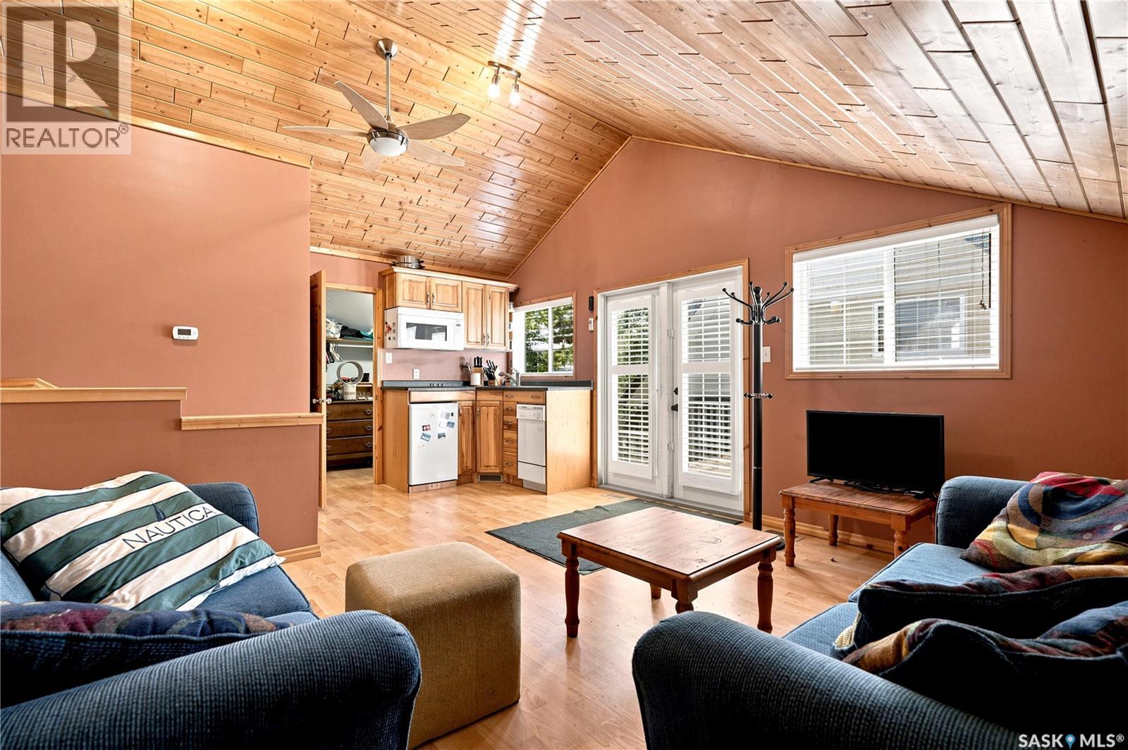 322 Neis DRIVE - 53