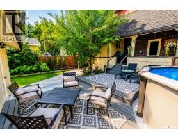 3pc Ensuite bath - 161 Marlborough Street, Moose Jaw, SK S6H0T3 Photo 6