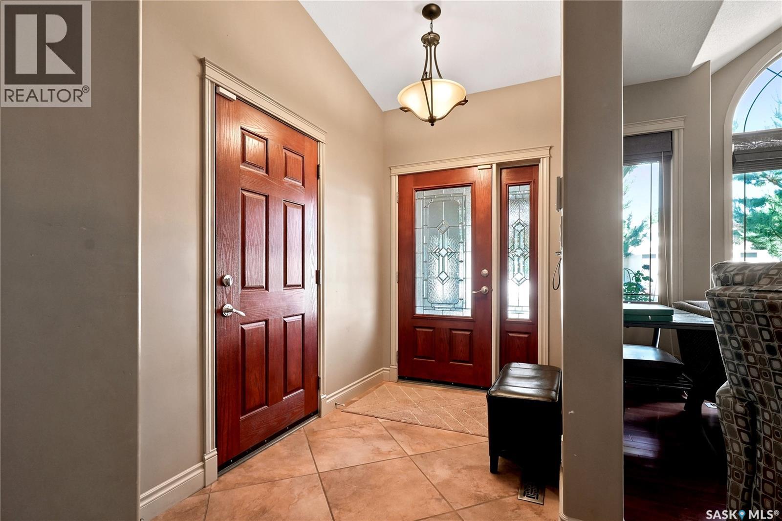 506 Vincent CRESCENT - 3