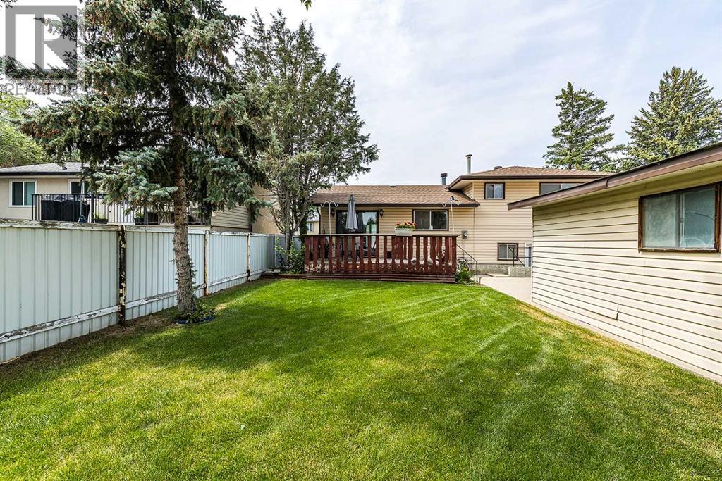 189 Hull Crescent NE - 40