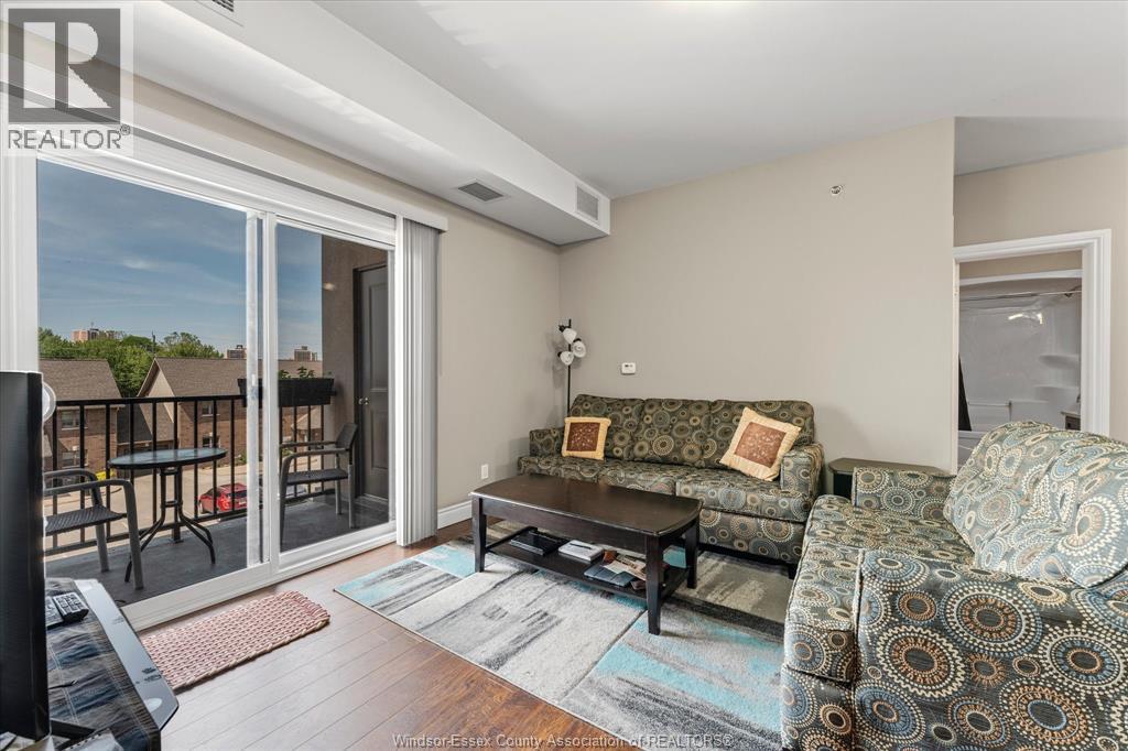 #312 8475 WYANDOTTE STREET East - 16