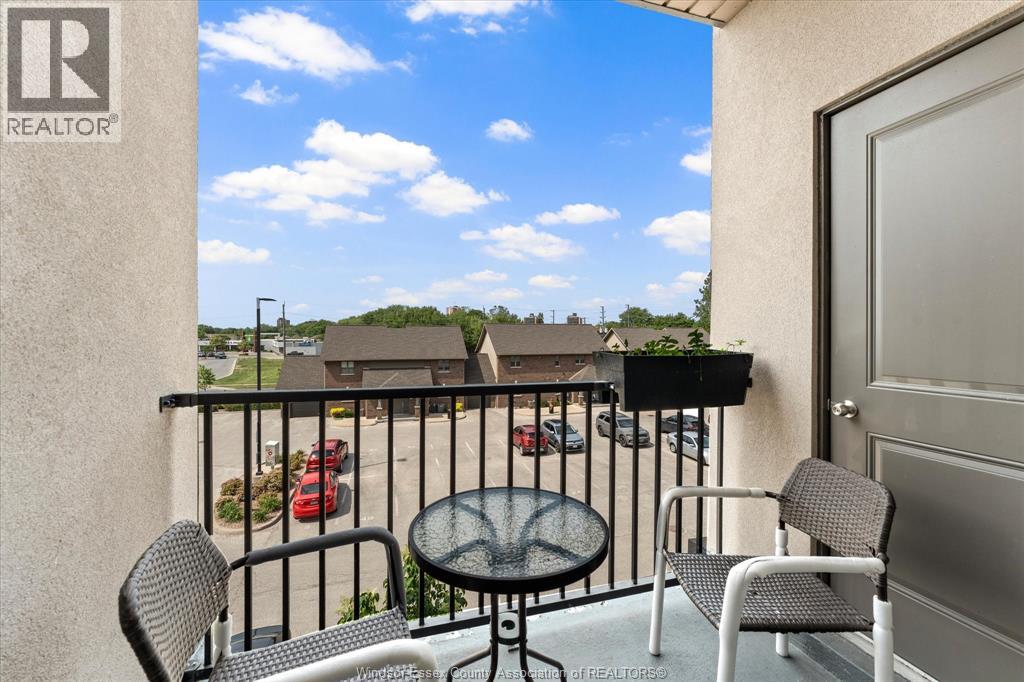 #312 8475 WYANDOTTE STREET East - Image 23