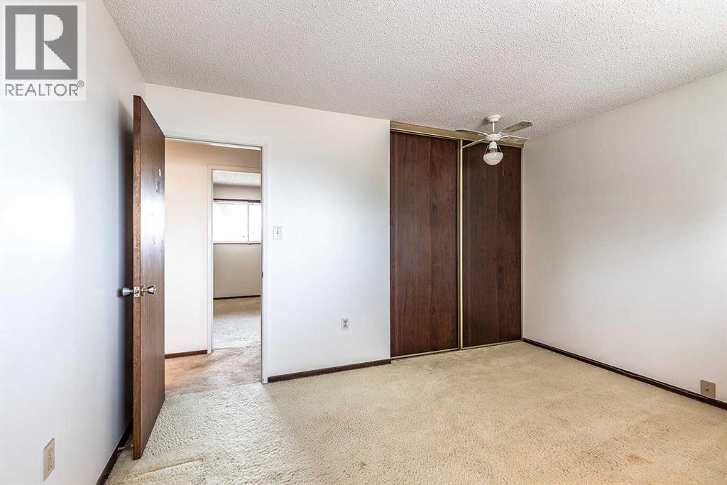 189 Hull Crescent NE - 17