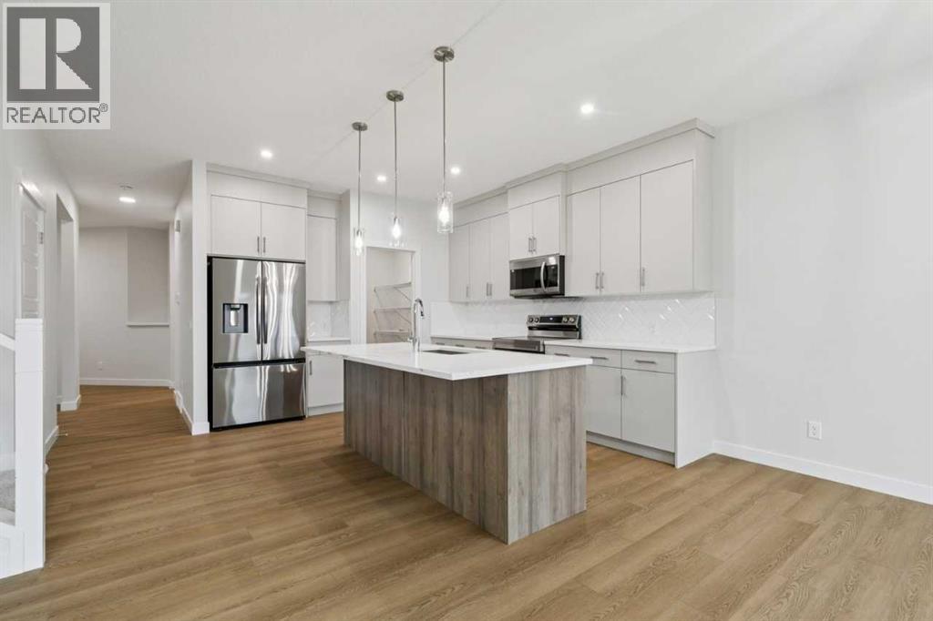 85 Southborough Square, Southbow Landing, Cochrane photo 5