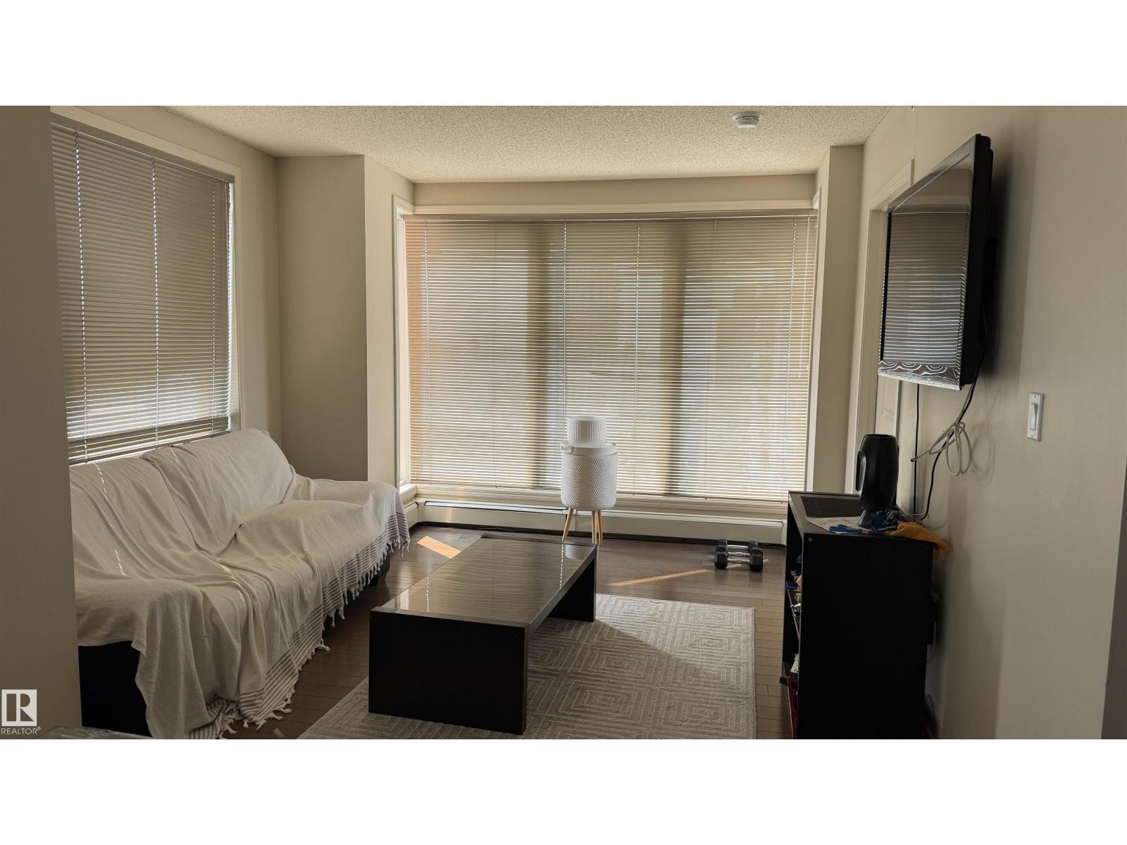 #2401 10180 104 ST NW - 10