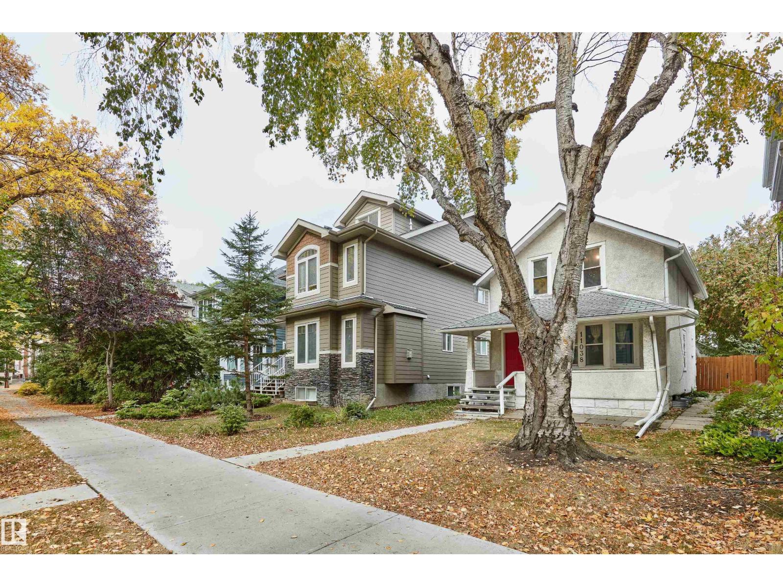 11038 84 AV NW - 3