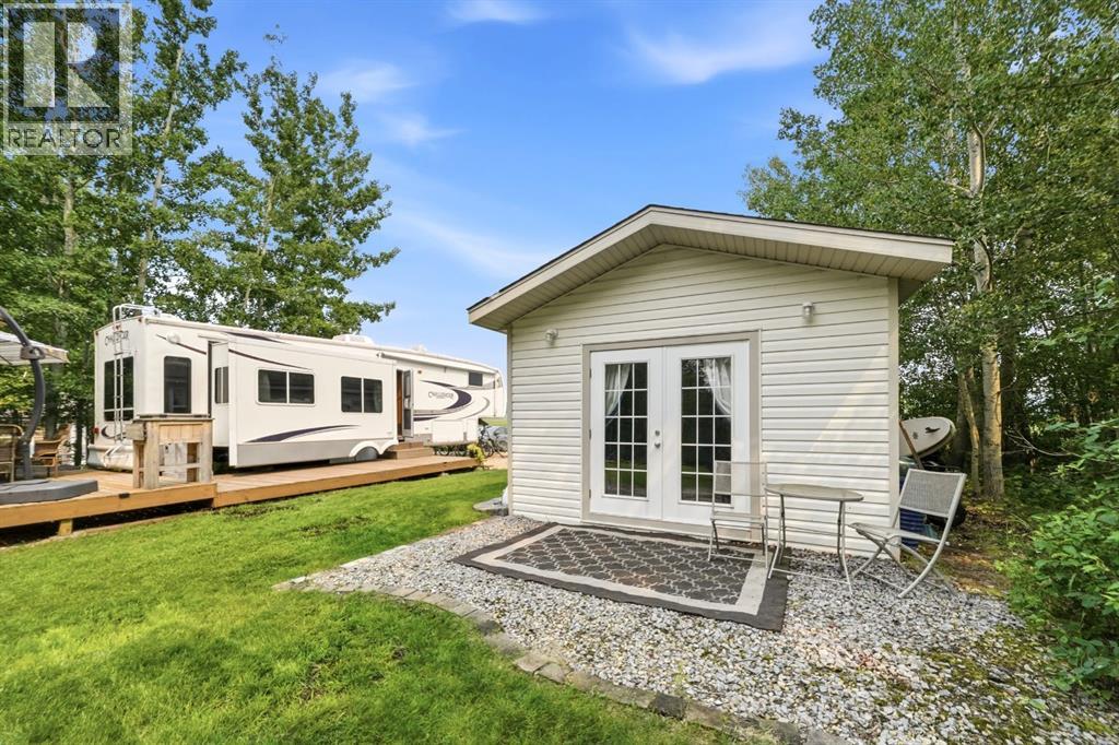 10042 Township Road 422 - Photo 6