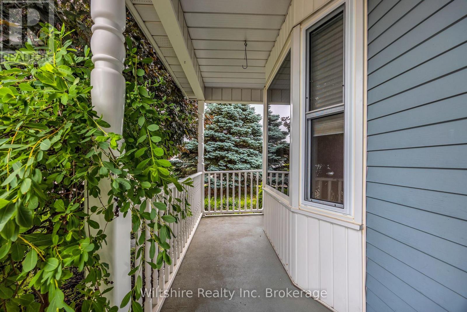 48 SINCLAIR DRIVE - 4