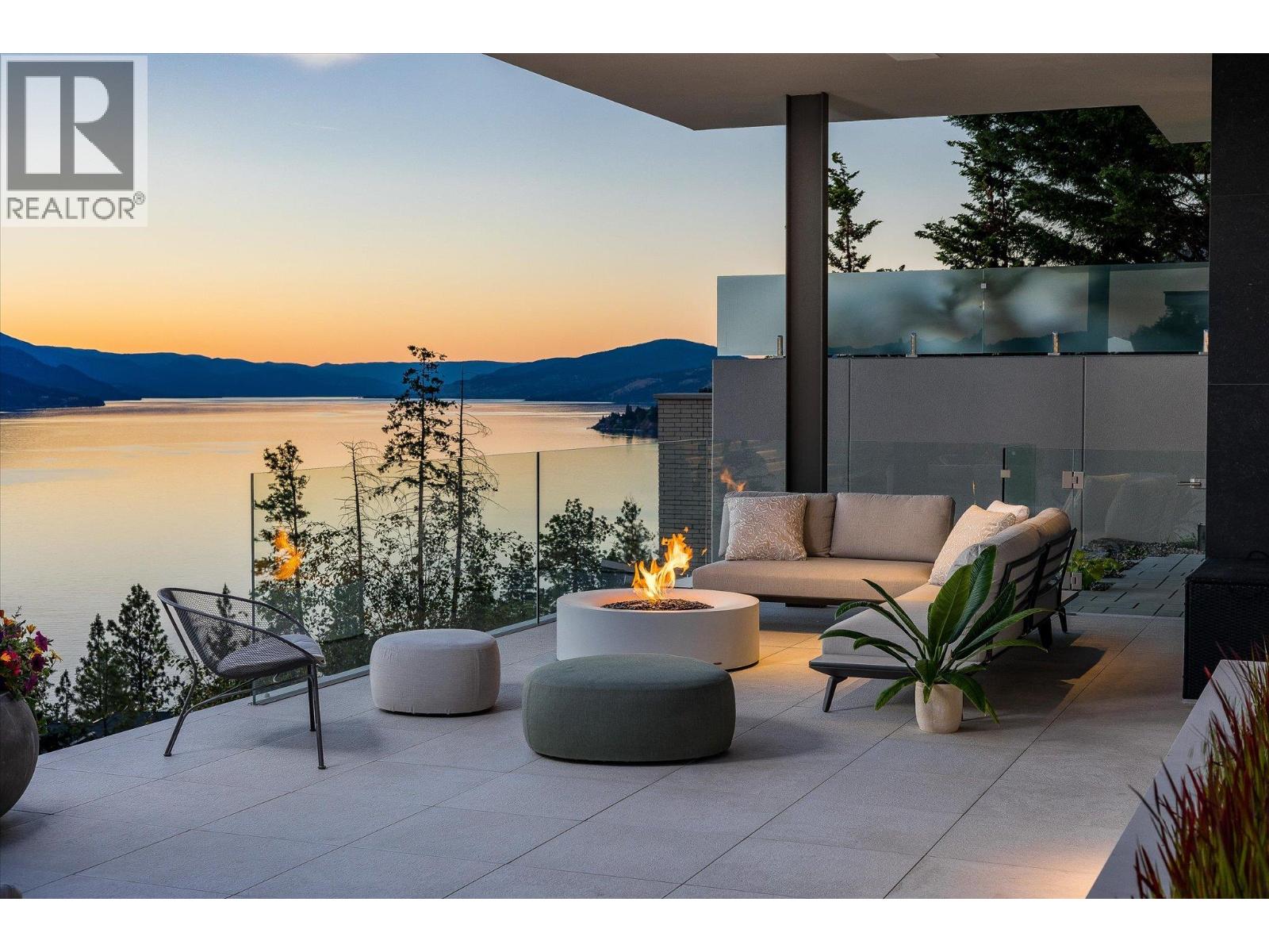 #20 180 Sheerwater Court - 53
