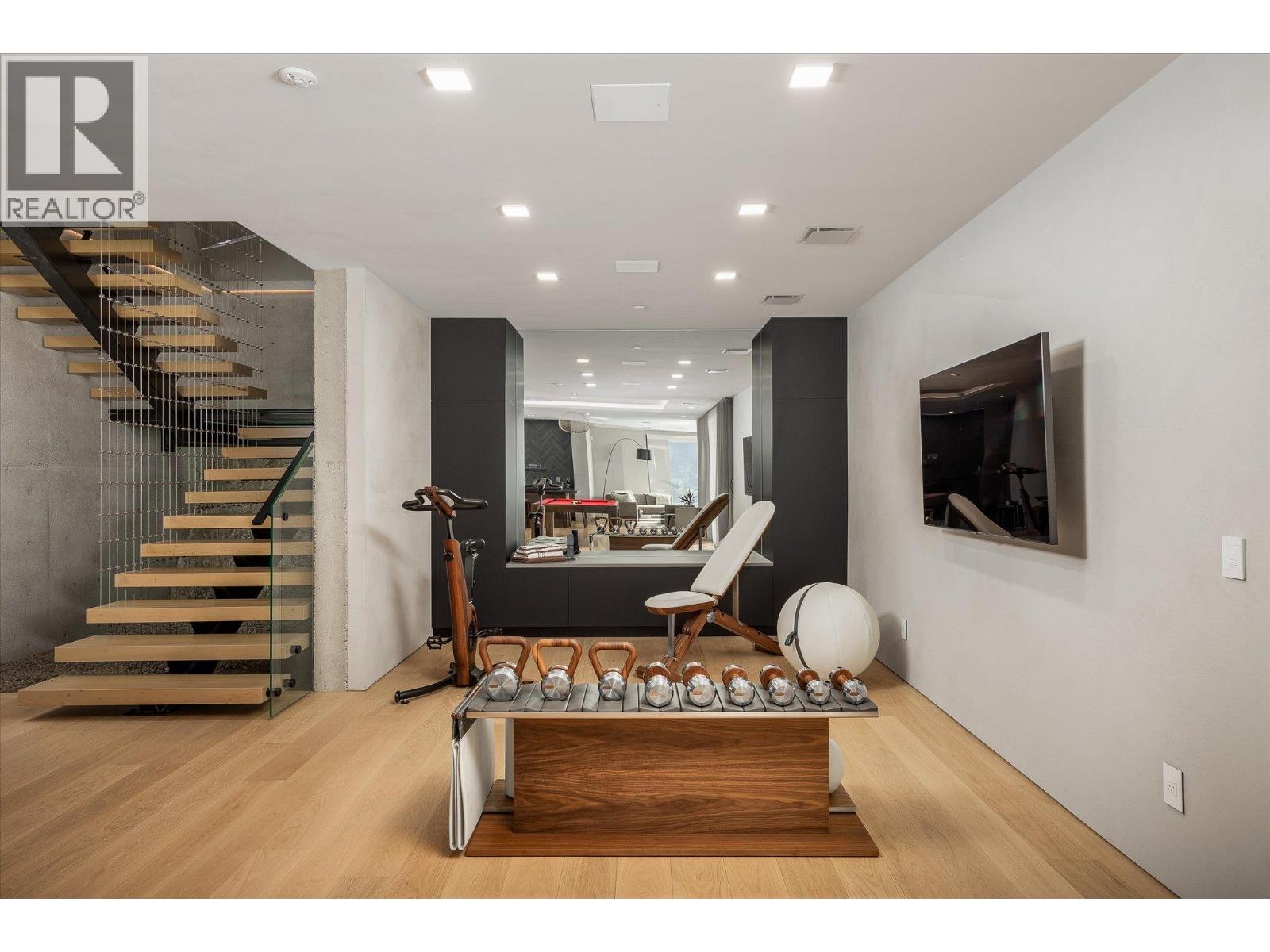 #20 180 Sheerwater Court - Image 40