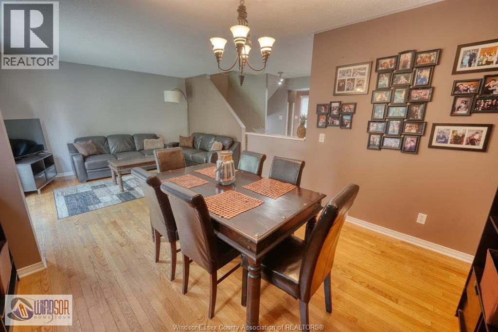 1277 CARDINAL CRESCENT - 11