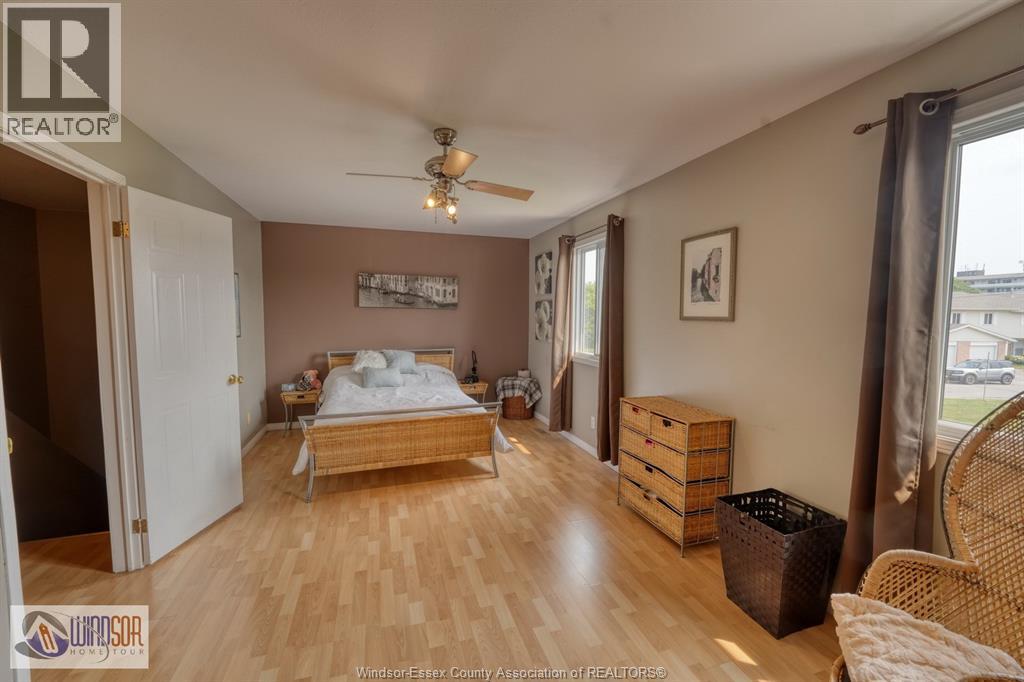 1277 CARDINAL CRESCENT - 16