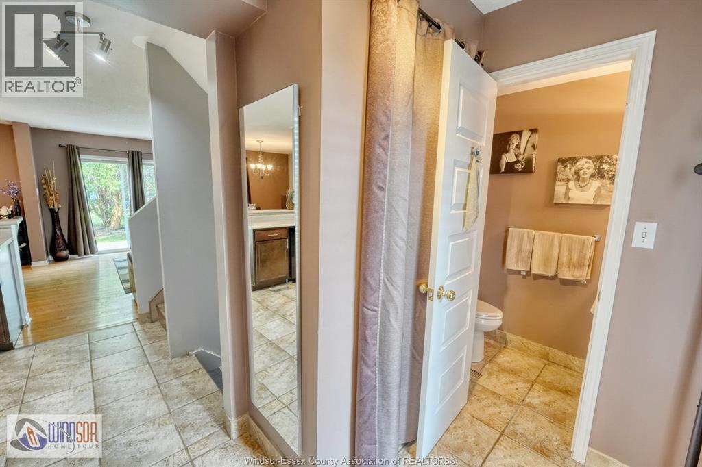 1277 CARDINAL CRESCENT - 2