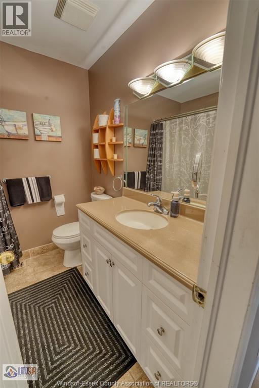 1277 CARDINAL CRESCENT - 21