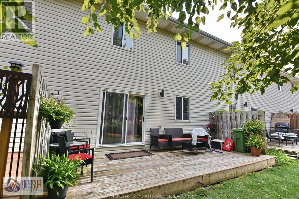 1277 CARDINAL CRESCENT - 36