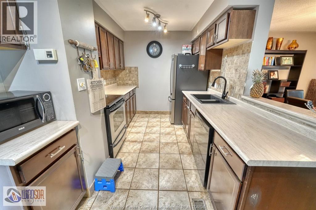 1277 CARDINAL CRESCENT - 6
