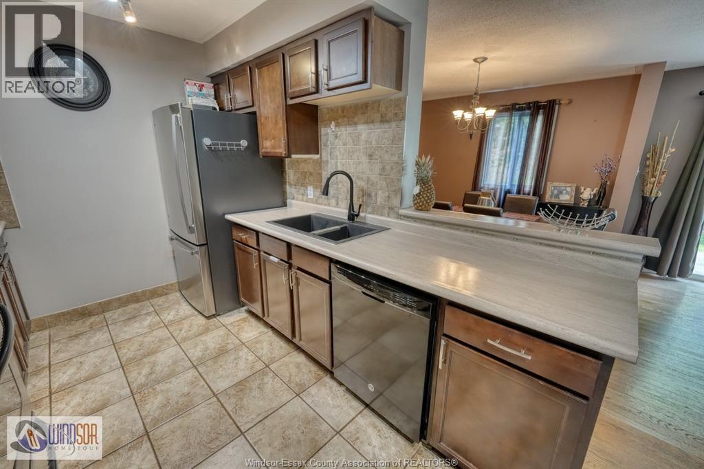 1277 CARDINAL CRESCENT - Image 7