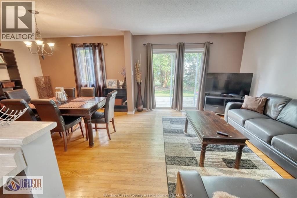 1277 CARDINAL CRESCENT - 8