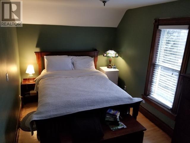 239 Pim ST - 13