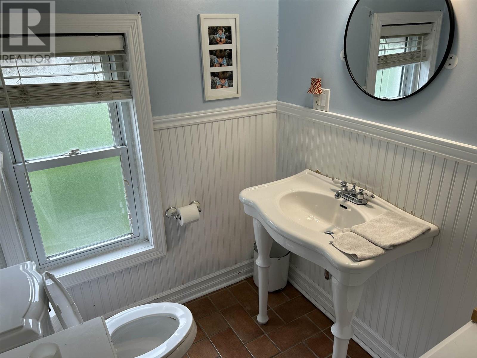 239 Pim ST - 15