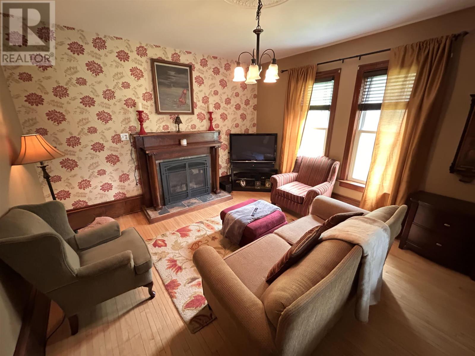 239 Pim ST - Image 7