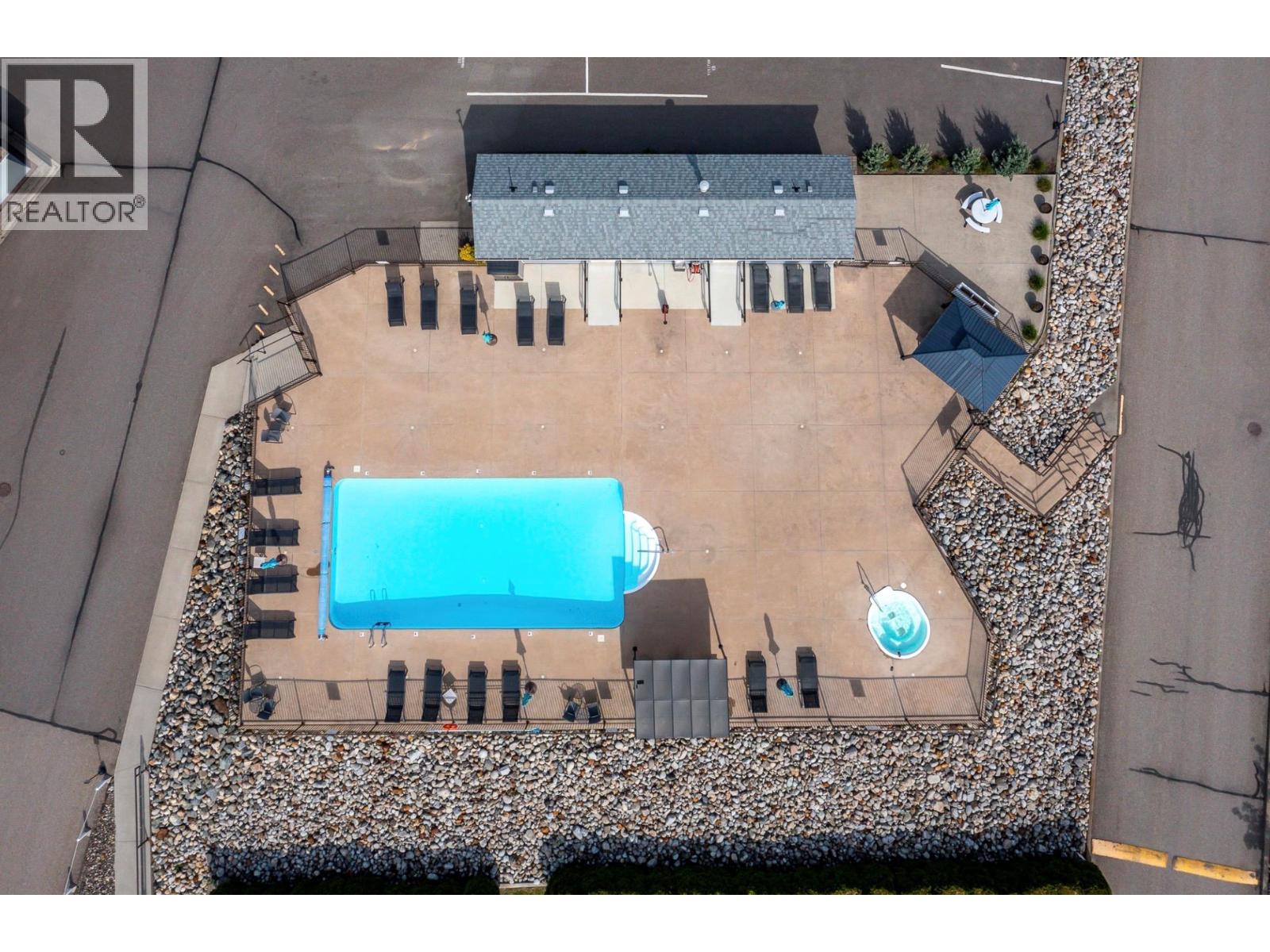 #33 8000 Highland Road - 24