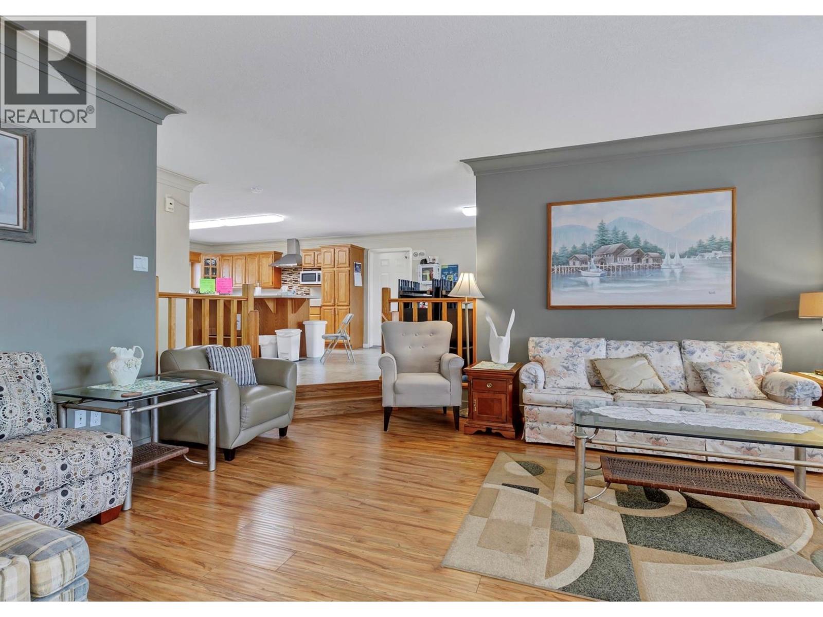 #33 8000 Highland Road - 30