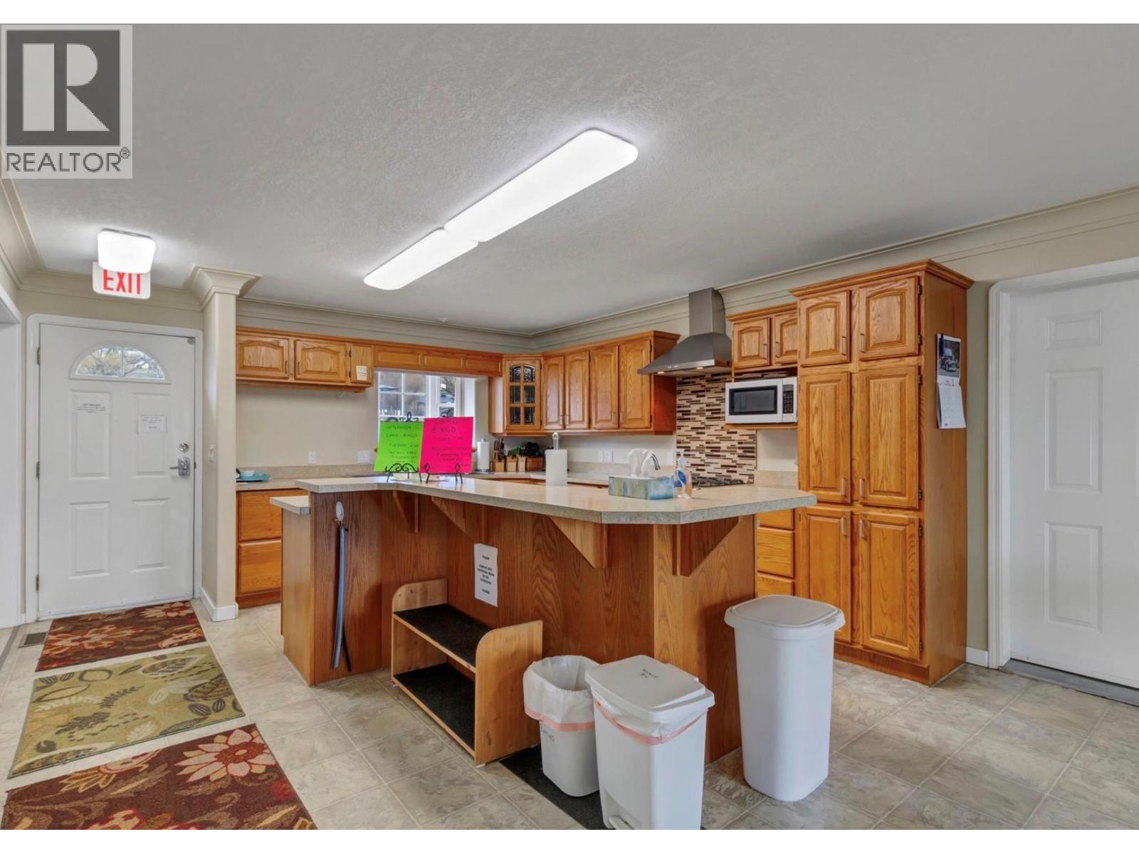 #33 8000 Highland Road - 31