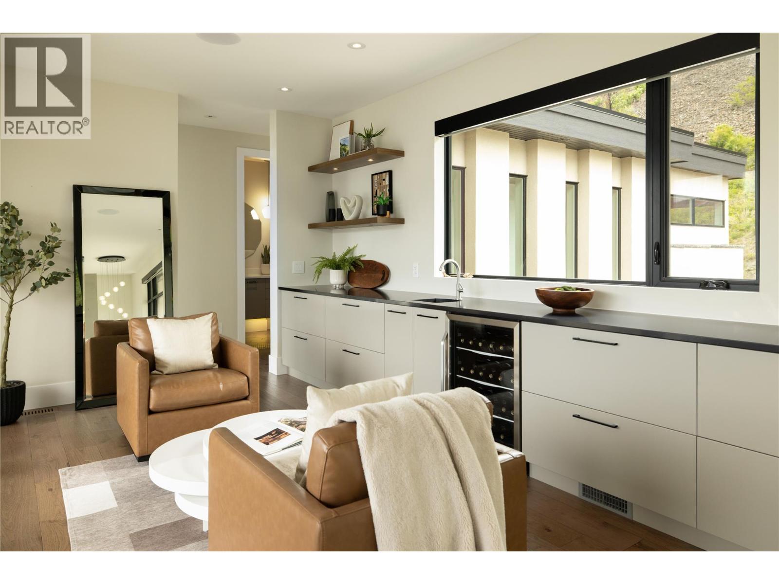 605 Clifton Court - 23